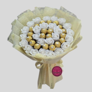 Rosas Eternas Blancas y Bombones