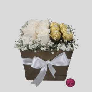 Caja con Rosas y Bombones