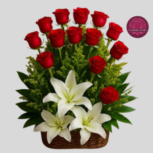 Canasto en Rosas y Lirios