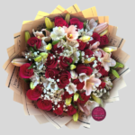 Lirios y Rosas en Ramo