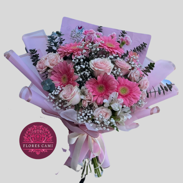 Ramo con Yerberas y Rosas Rosadas